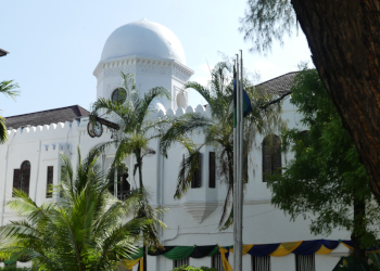visit stonetown